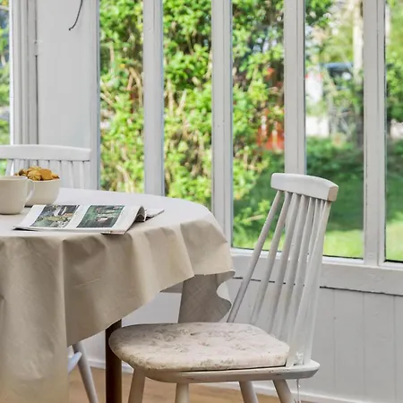3 Bedroom Cozy In Sjaellands Odde Hébergement de vacances