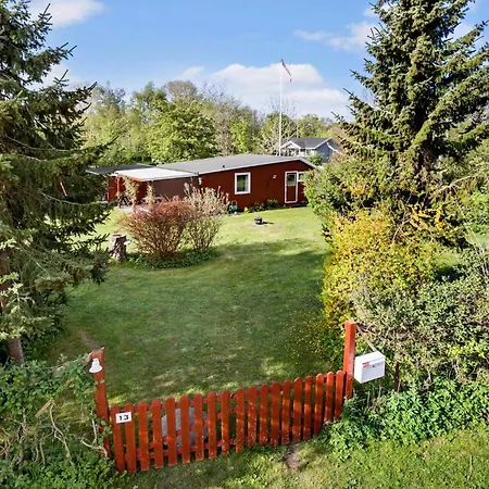 3 Bedroom Cozy In Sjaellands Odde * Tjørneholm